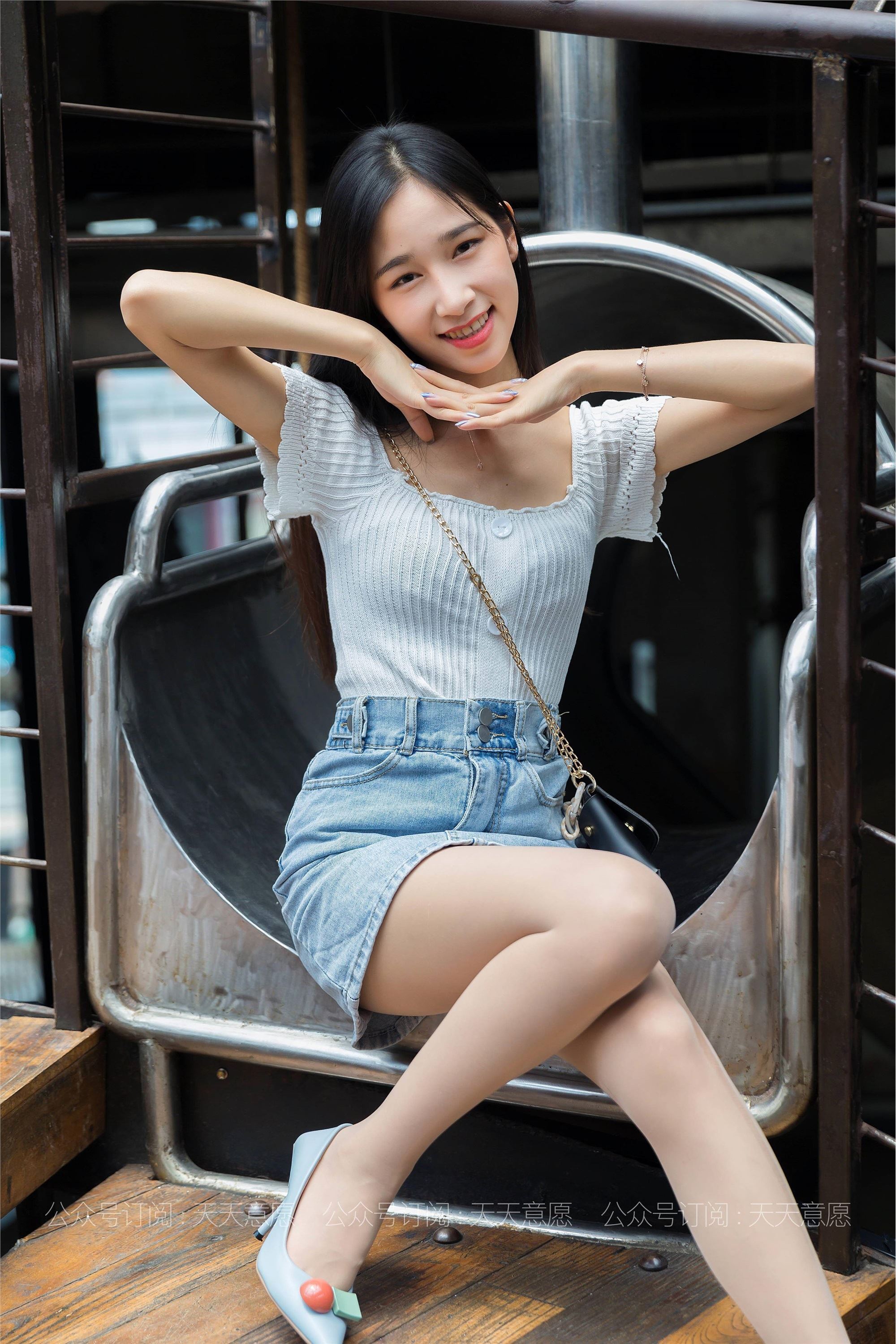 IESS异思趣向 - 模特：美子《玩滑滑梯》